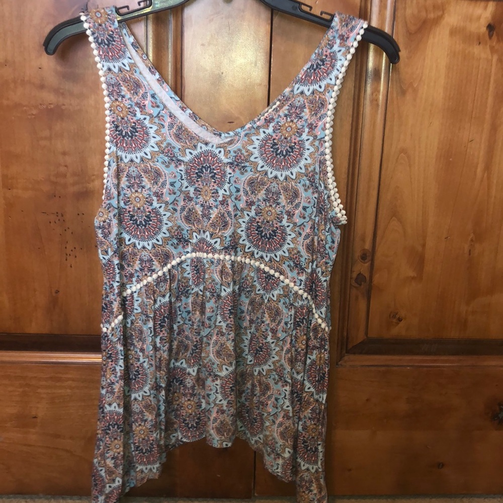 Eyeshadow tank top